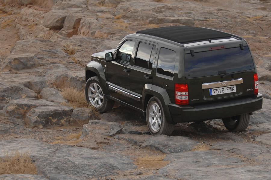  Jeep Cherokee 2008 года  (фото 62 из 161)